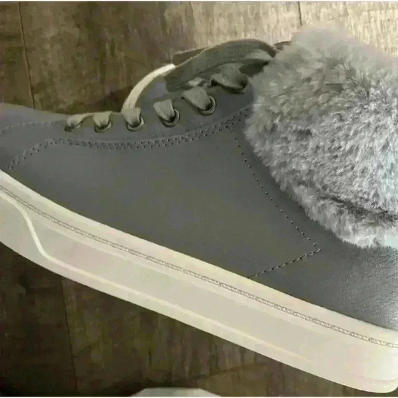 Koolaburra by Ugg NWT SUNDELL FUZZ CHUKKA size 6.5 new winter boot shoe - Picture 3 of 5